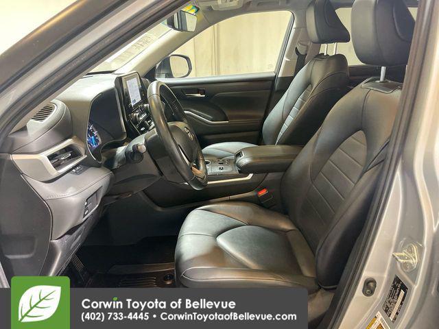 used 2023 Toyota Highlander Hybrid car, priced at $36,900