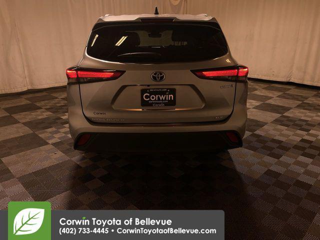 used 2023 Toyota Highlander Hybrid car, priced at $36,900
