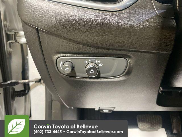 used 2020 Chevrolet Equinox car, priced at $17,000