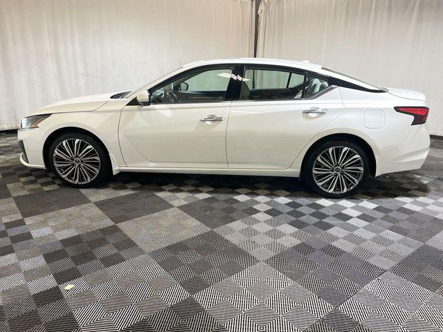 used 2023 Nissan Altima car, priced at $21,900