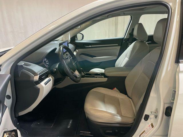 used 2023 Nissan Altima car, priced at $21,900