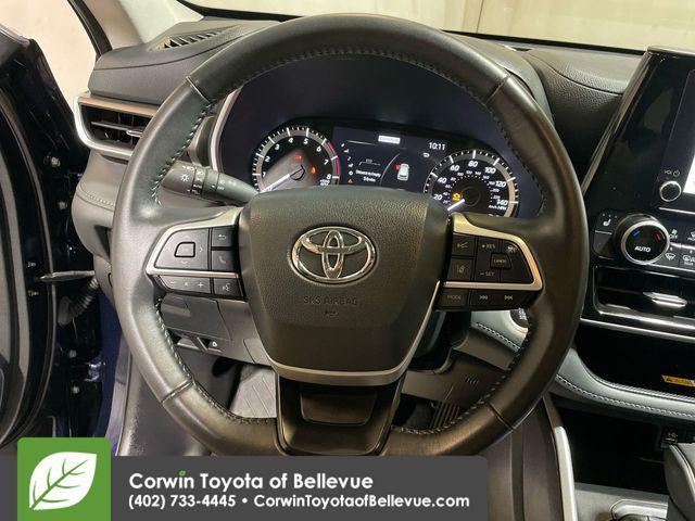 used 2024 Toyota Highlander car, priced at $41,300