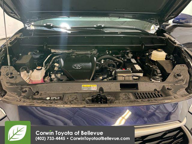 used 2024 Toyota Highlander car, priced at $41,300