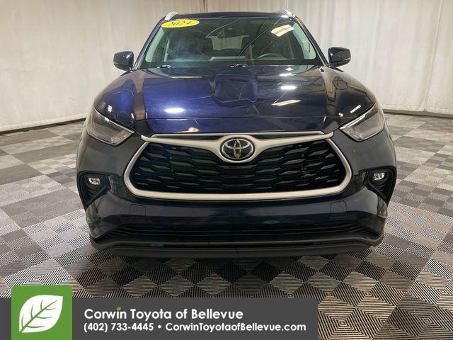 used 2024 Toyota Highlander car, priced at $41,300
