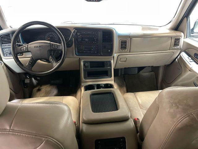 used 2005 GMC Yukon XL car, priced at $3,900