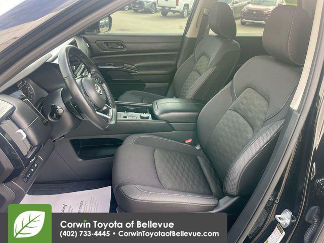 used 2025 Nissan Pathfinder car, priced at $29,000