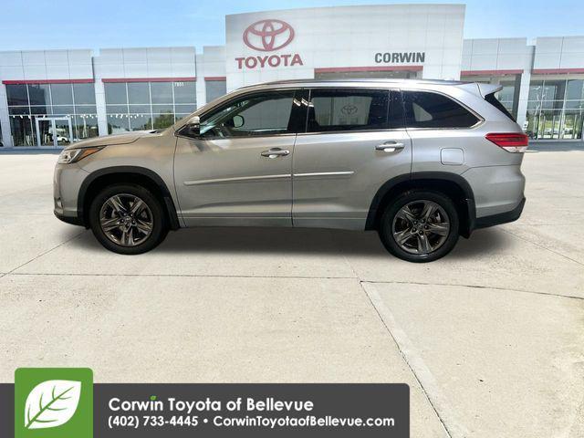 used 2019 Toyota Highlander car, priced at $28,000