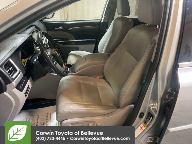used 2019 Toyota Highlander car, priced at $28,000