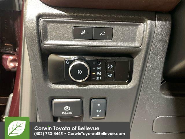 used 2024 Ford Expedition car, priced at $45,000