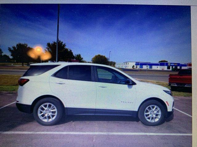 used 2022 Chevrolet Equinox car, priced at $21,000