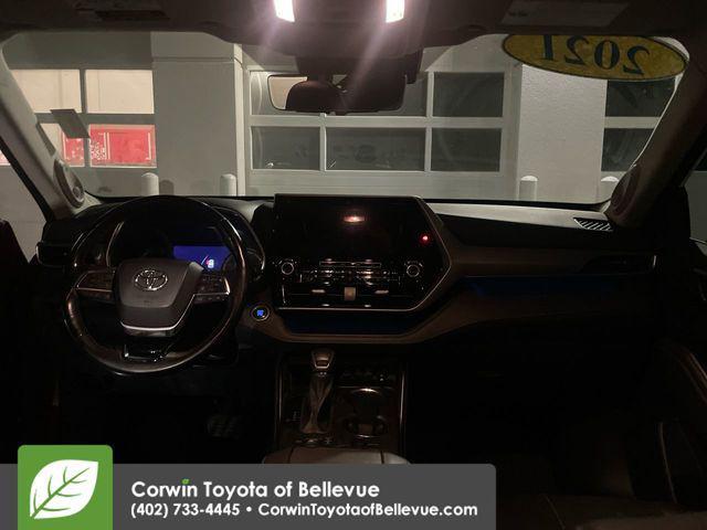 used 2021 Toyota Highlander car, priced at $36,500