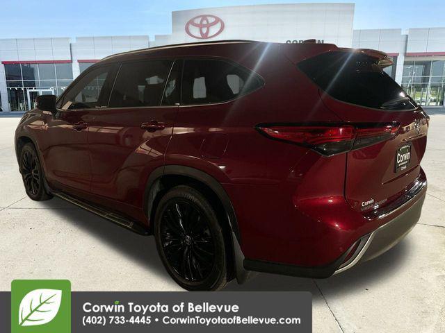used 2021 Toyota Highlander car, priced at $36,500