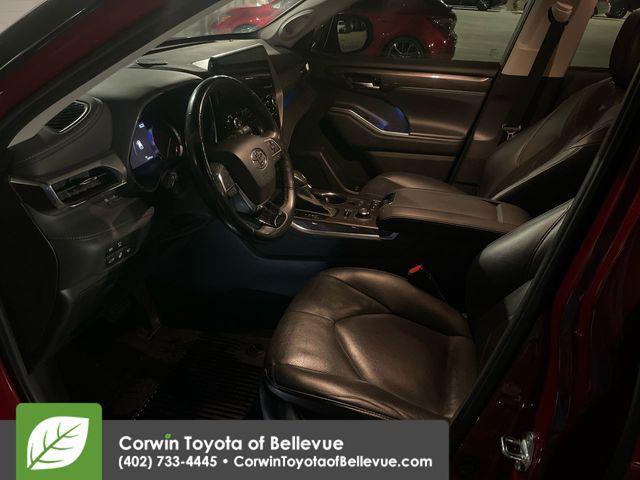 used 2021 Toyota Highlander car, priced at $36,500