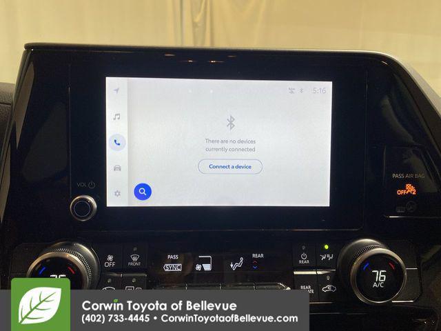 used 2023 Toyota Highlander car, priced at $38,500