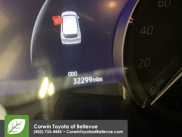 used 2023 Toyota Highlander car, priced at $38,500
