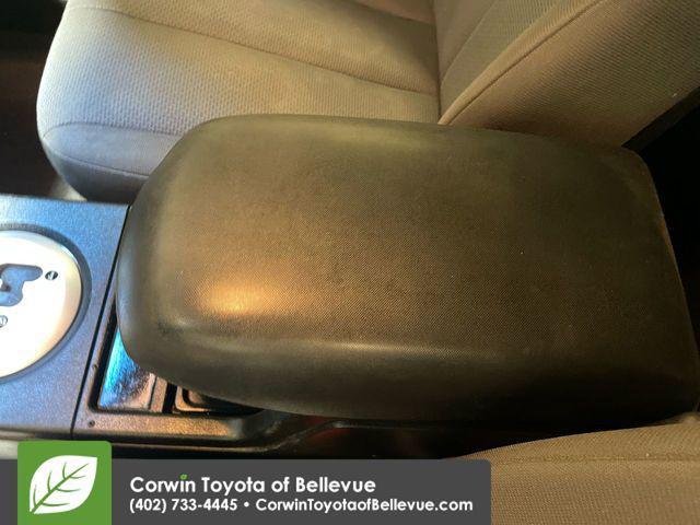 used 2006 Mitsubishi Endeavor car, priced at $3,800