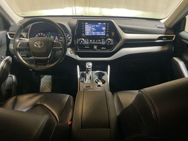 used 2021 Toyota Highlander car, priced at $31,500