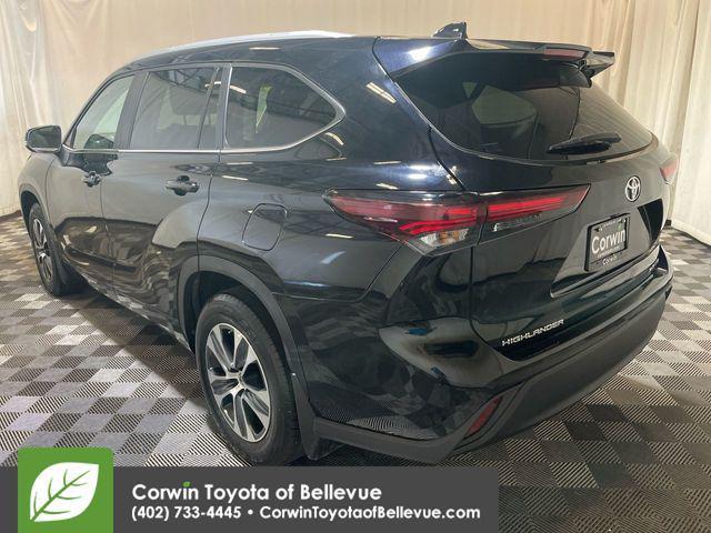 used 2024 Toyota Highlander car, priced at $42,750