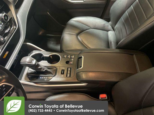 used 2024 Toyota Highlander car, priced at $42,750