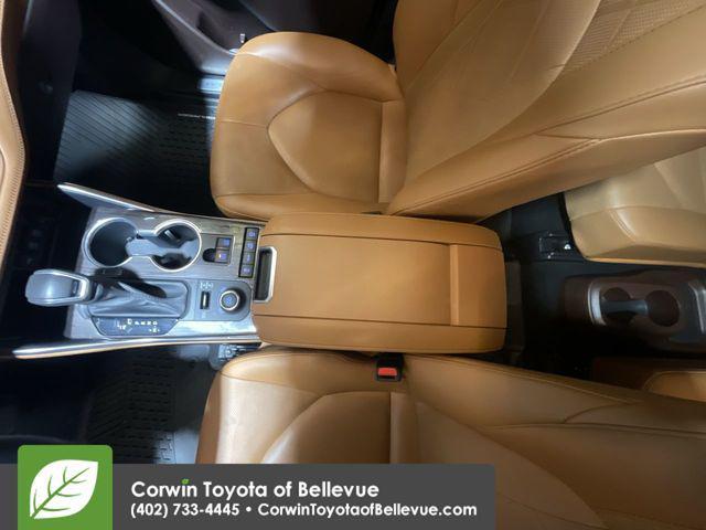 used 2021 Toyota Highlander car, priced at $38,500