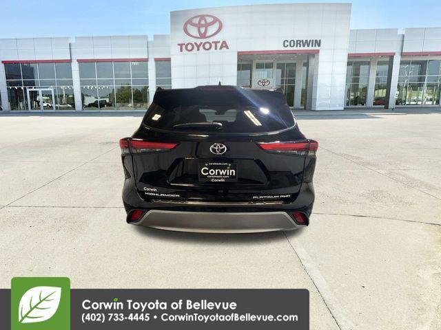 used 2021 Toyota Highlander car, priced at $38,500