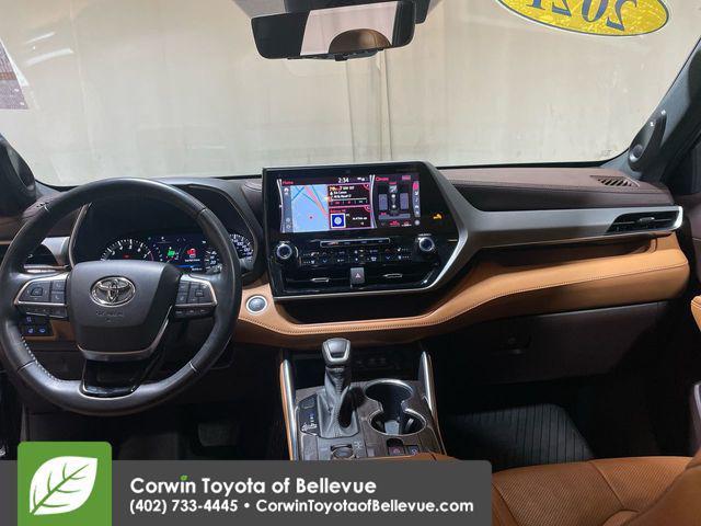 used 2021 Toyota Highlander car, priced at $38,500