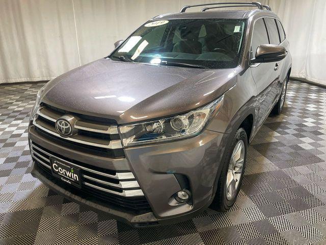 used 2019 Toyota Highlander car, priced at $28,000