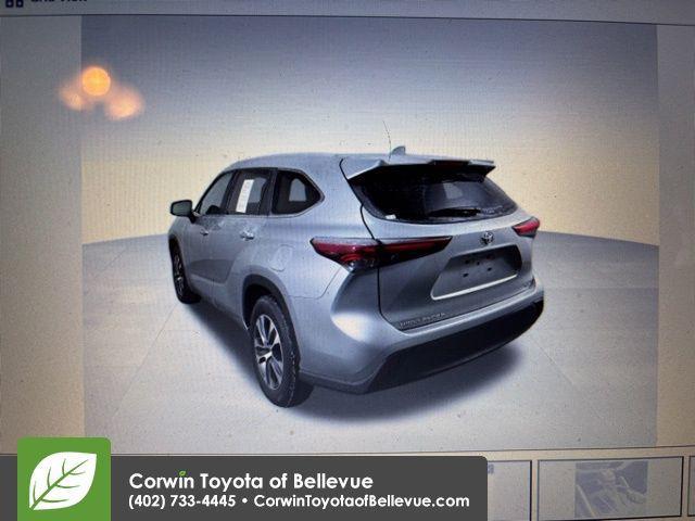 used 2024 Toyota Highlander car, priced at $41,500