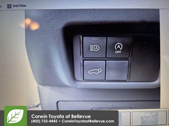 used 2024 Toyota Highlander car, priced at $41,500