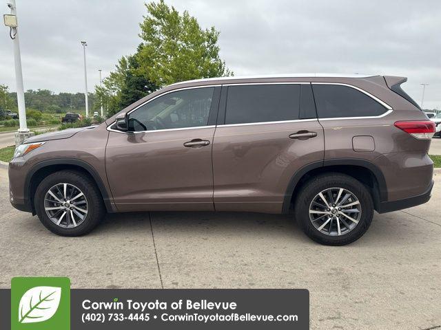 used 2018 Toyota Highlander car, priced at $25,500