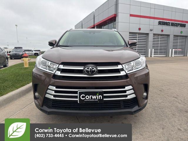 used 2018 Toyota Highlander car, priced at $25,500