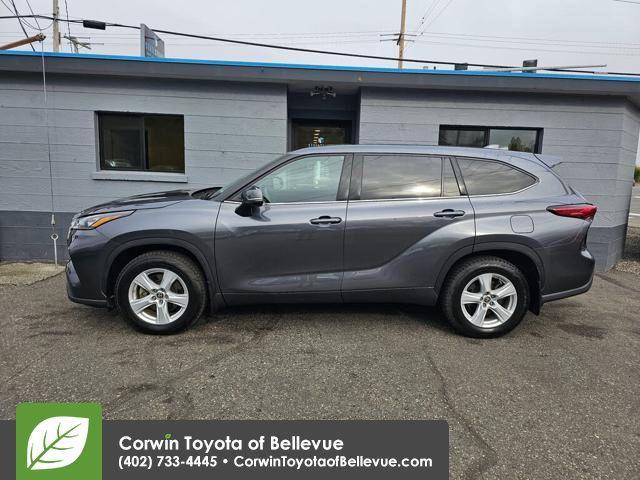 used 2020 Toyota Highlander car, priced at $28,300