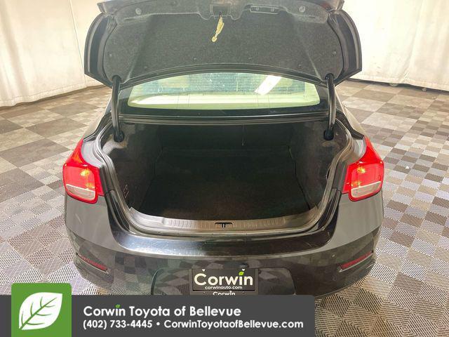 used 2015 Chevrolet Malibu car, priced at $9,300