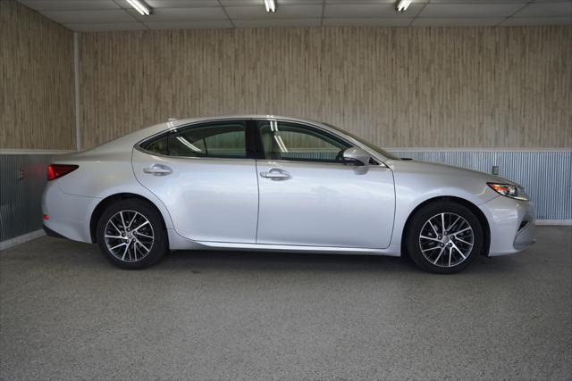 used 2016 Lexus ES 350 car, priced at $11,875