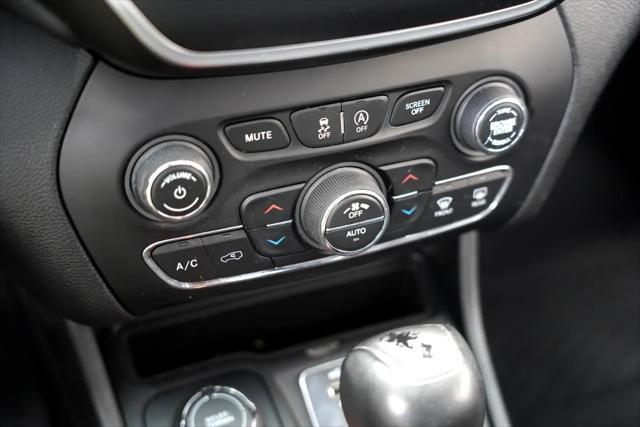 used 2019 Jeep Cherokee car, priced at $14,375