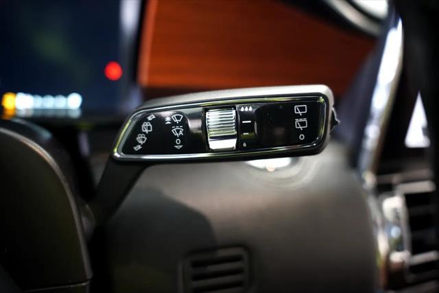 used 2018 Lincoln Navigator car, priced at $27,975