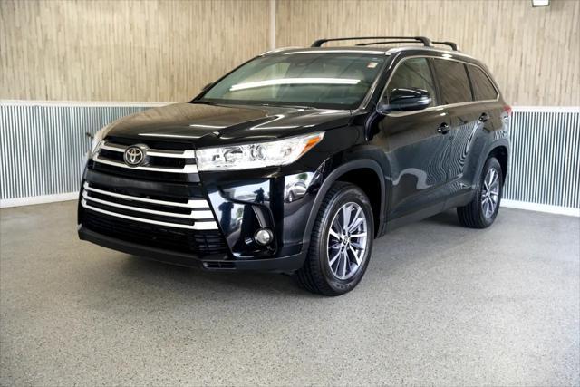 used 2019 Toyota Highlander car, priced at $26,675