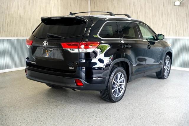 used 2019 Toyota Highlander car, priced at $26,675
