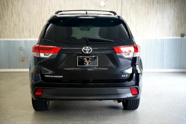 used 2019 Toyota Highlander car, priced at $26,675