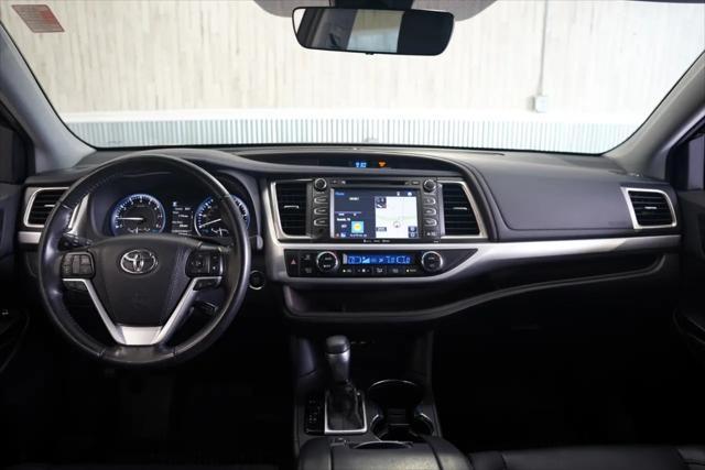 used 2019 Toyota Highlander car, priced at $26,675
