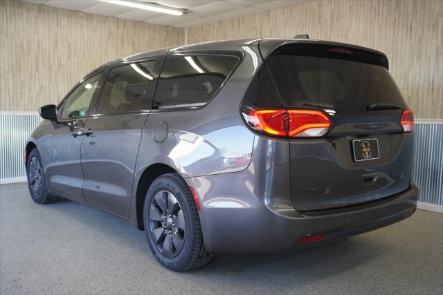 used 2020 Chrysler Pacifica Hybrid car, priced at $22,175