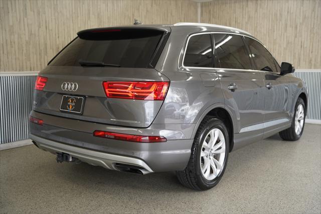 used 2019 Audi Q7 car, priced at $19,275