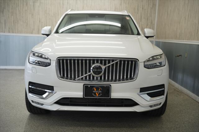 used 2020 Volvo XC90 car, priced at $24,875