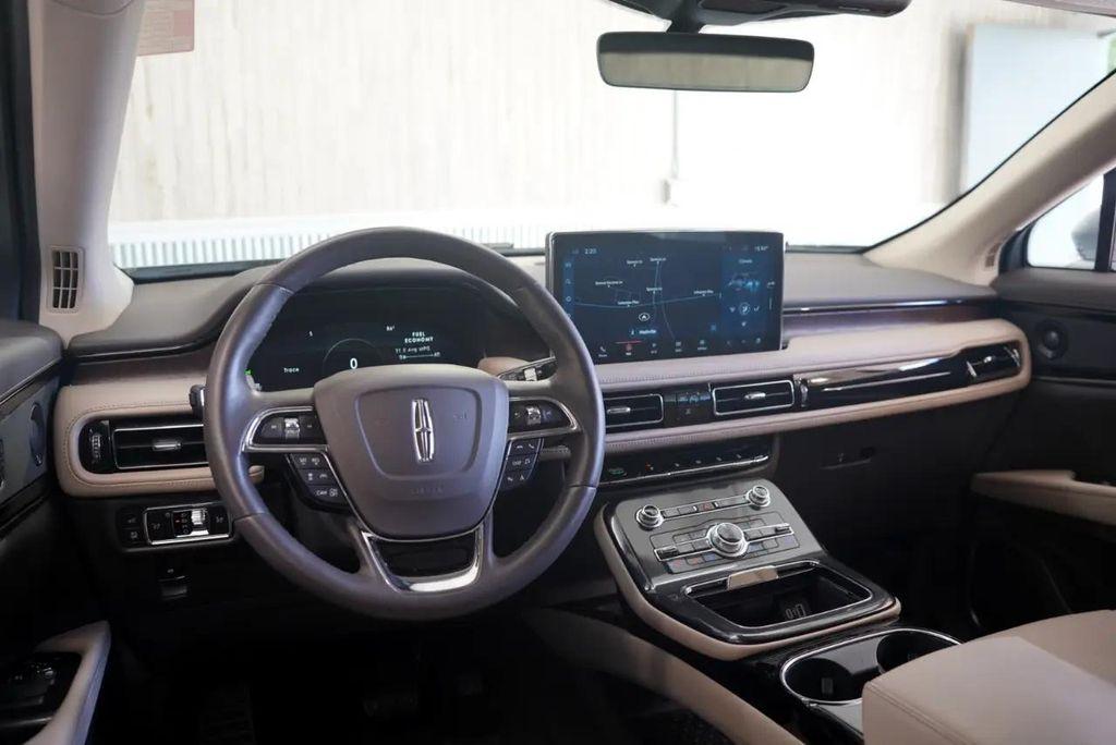 used 2022 Lincoln Nautilus car, priced at $39,875