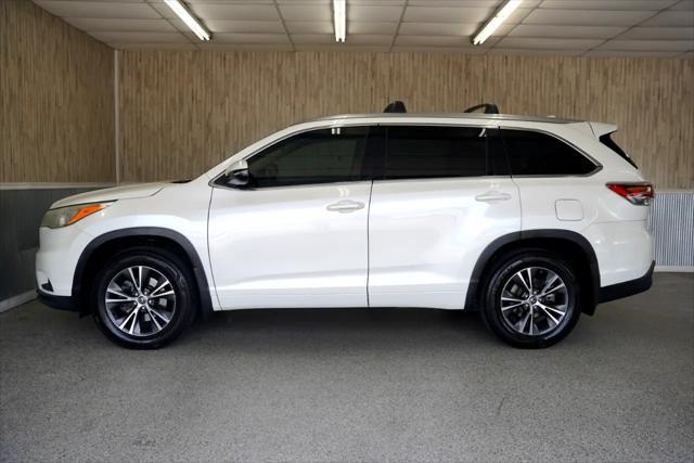 used 2016 Toyota Highlander car, priced at $13,275