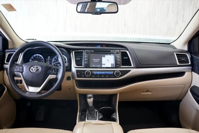 used 2016 Toyota Highlander car, priced at $13,275