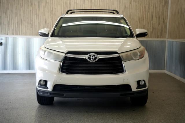used 2016 Toyota Highlander car, priced at $13,275