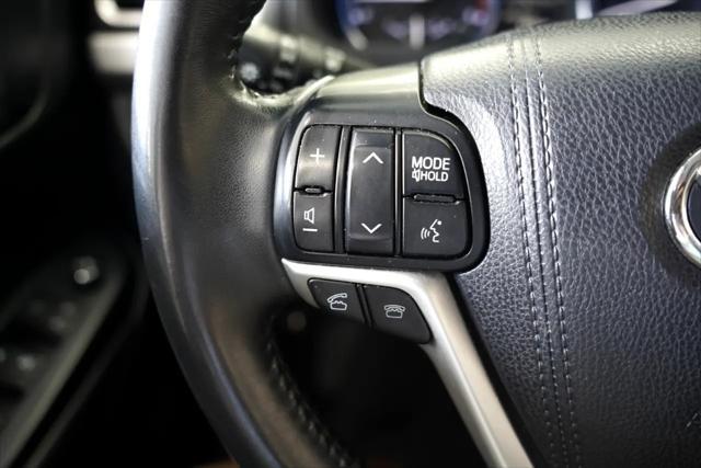 used 2016 Toyota Highlander car, priced at $16,675