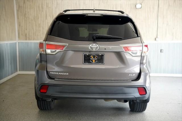 used 2016 Toyota Highlander car, priced at $16,675