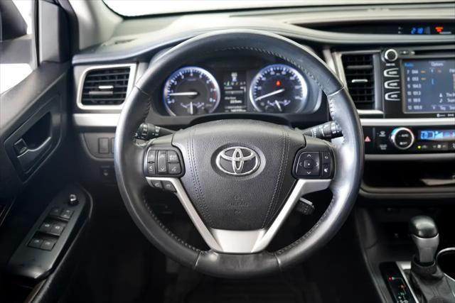 used 2016 Toyota Highlander car, priced at $16,675